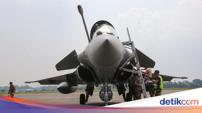 Melihat dari Dekat Pesawat Jet Tempur Prancis